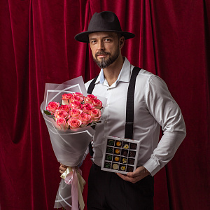 Букет из роз "Аромат любви" + конфеты